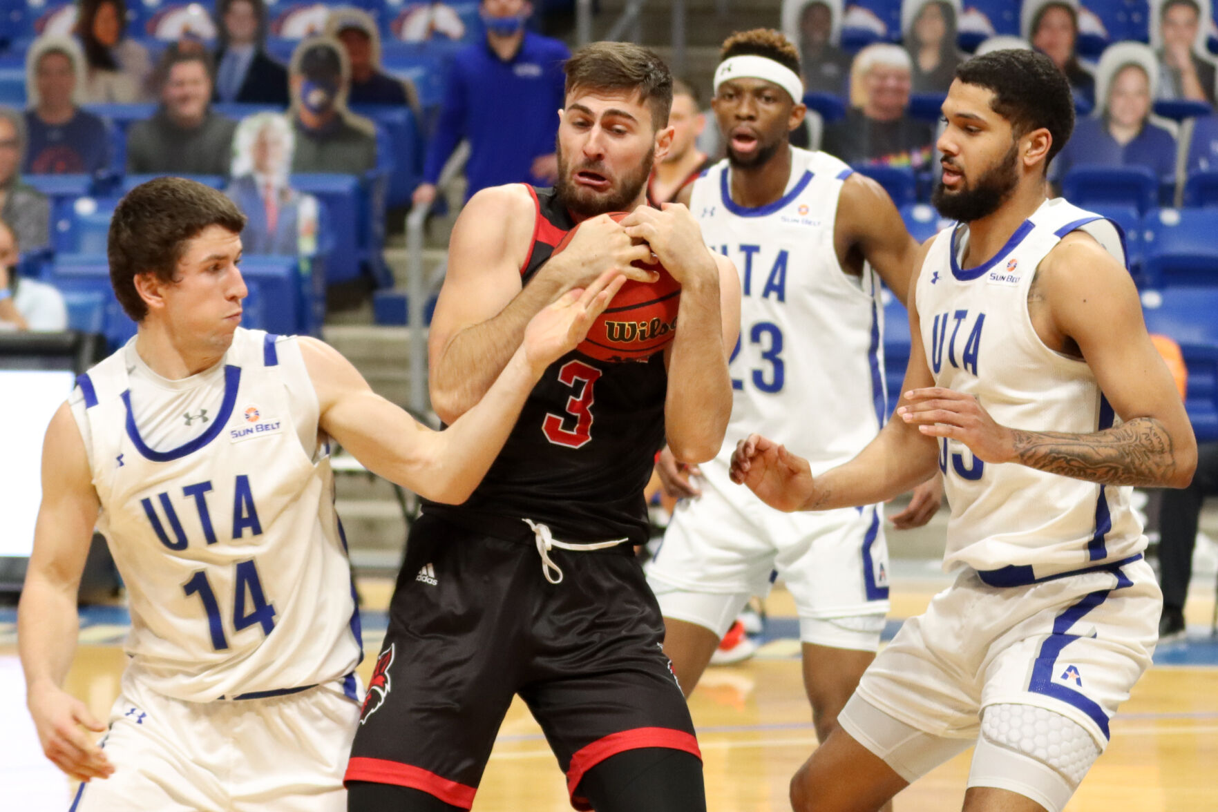 Photos: Men's basketball team sweeps two-game series against Arkansas State University